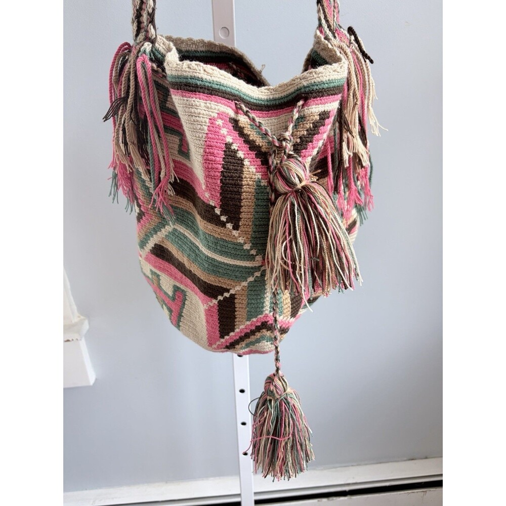 WAYUU Colombian Handmade Mochila Crossbody Bag One of a Kind Boho